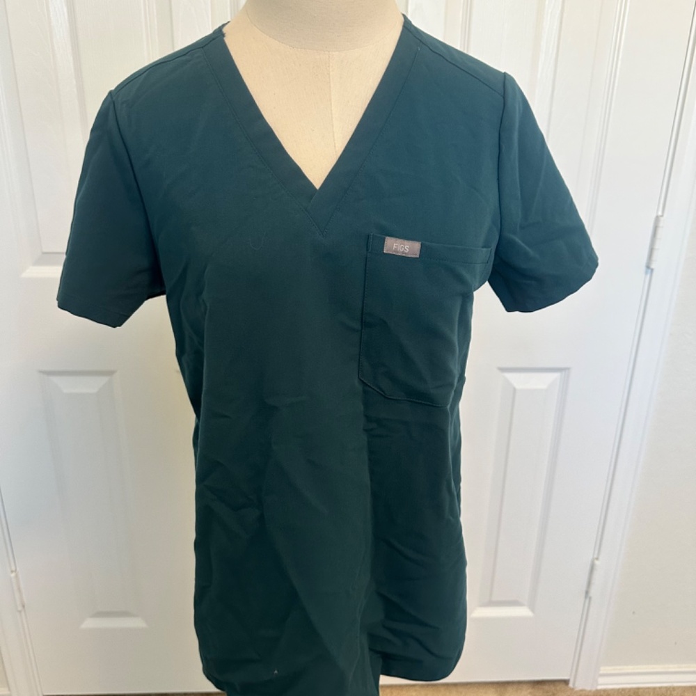 FIGS Catarina One-Pocket Scrub Top Caribbean Blue S